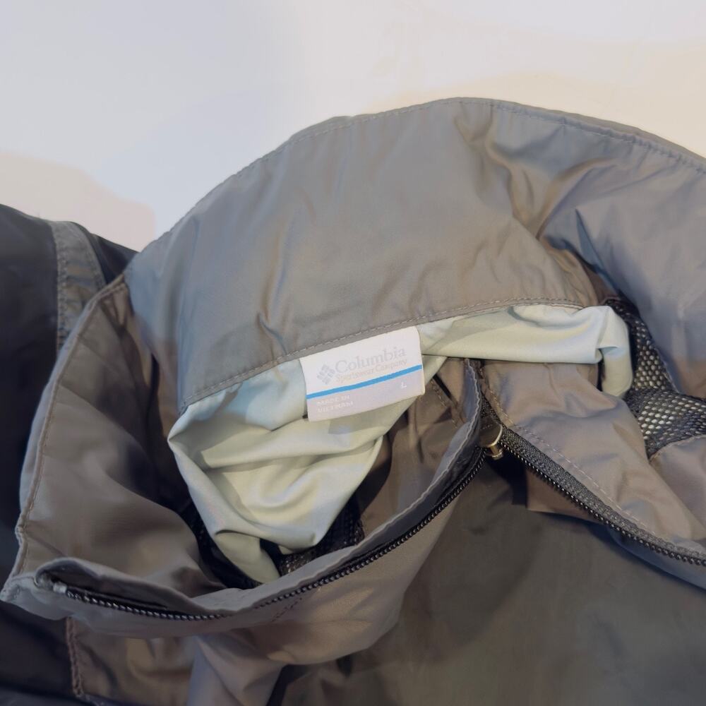 Columbia Women’s Grey & Black Rain Jacket SIZE Ⓛ - Picture 7 of 10